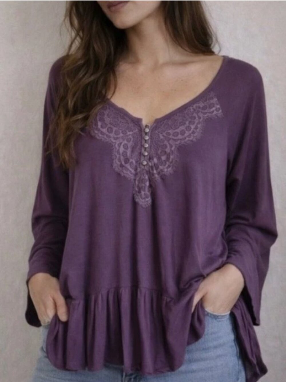 Matilda Jane Size S Lavender Lace Trim V-Neck Long Sleeve Top